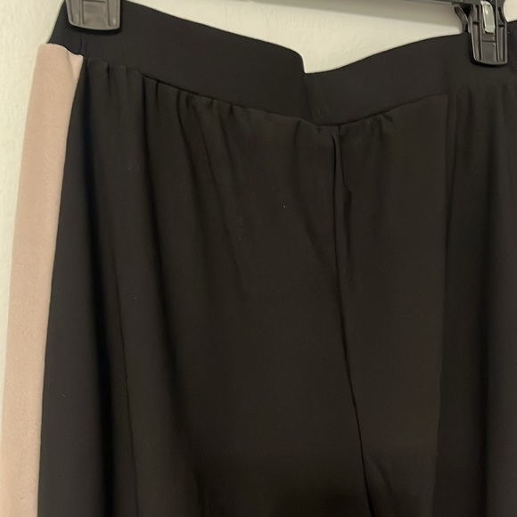 Wynne Layers Joggers Small Black - Picture 2 of 11